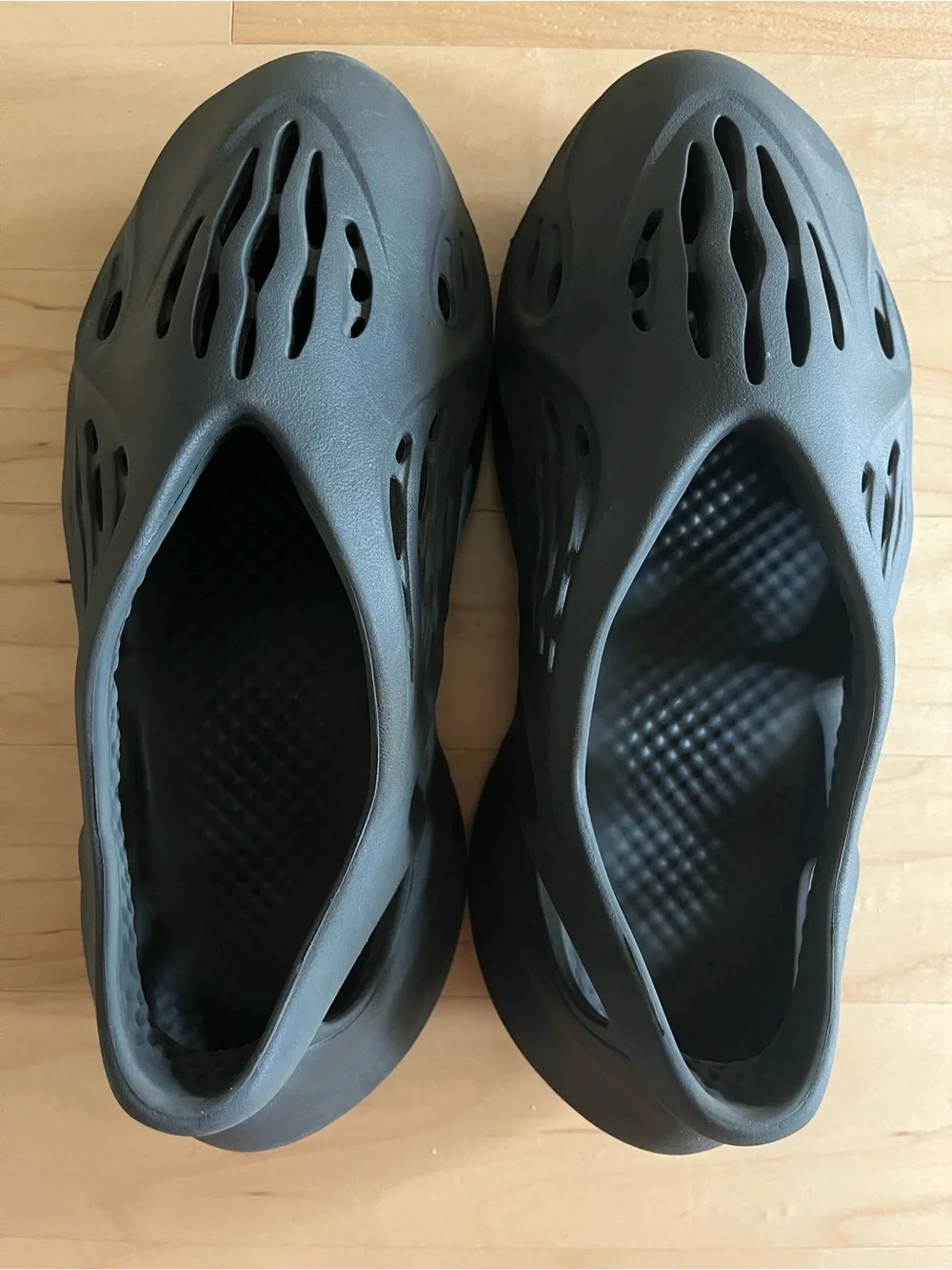 Yeezy foam Men's Black Foam men 9